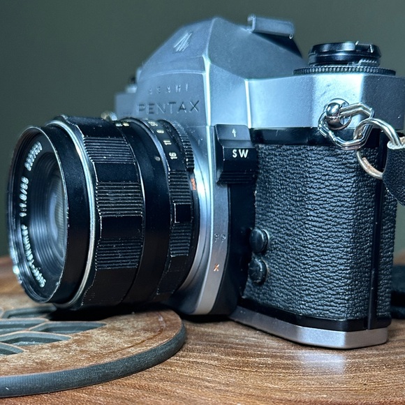 Asahi Pentax Spotmatic SPII 35mm SLR - Working - Picture 8 of 16